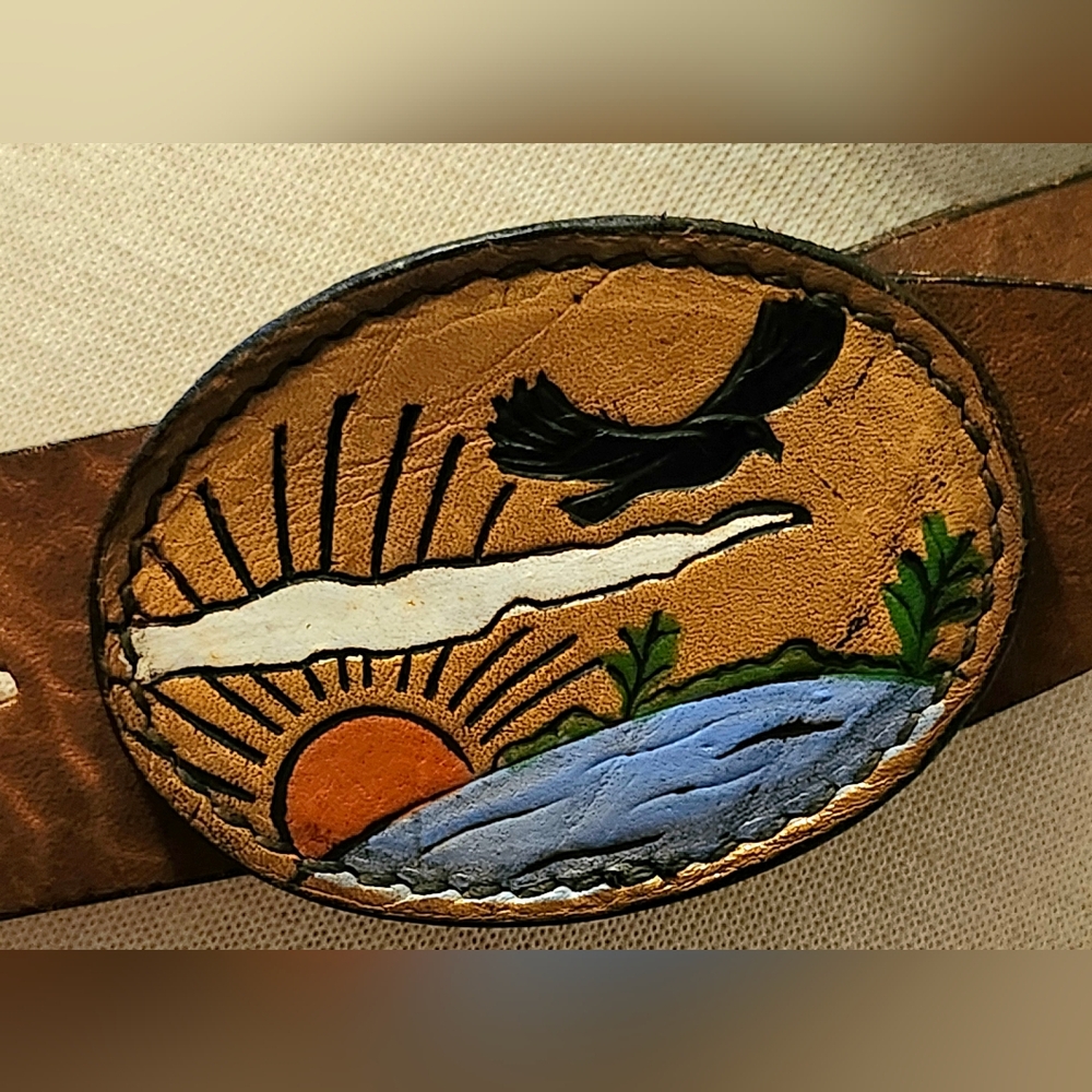 Vintage Textan Cowhide Leather & Handpainted Buckle - Picture 3 of 11